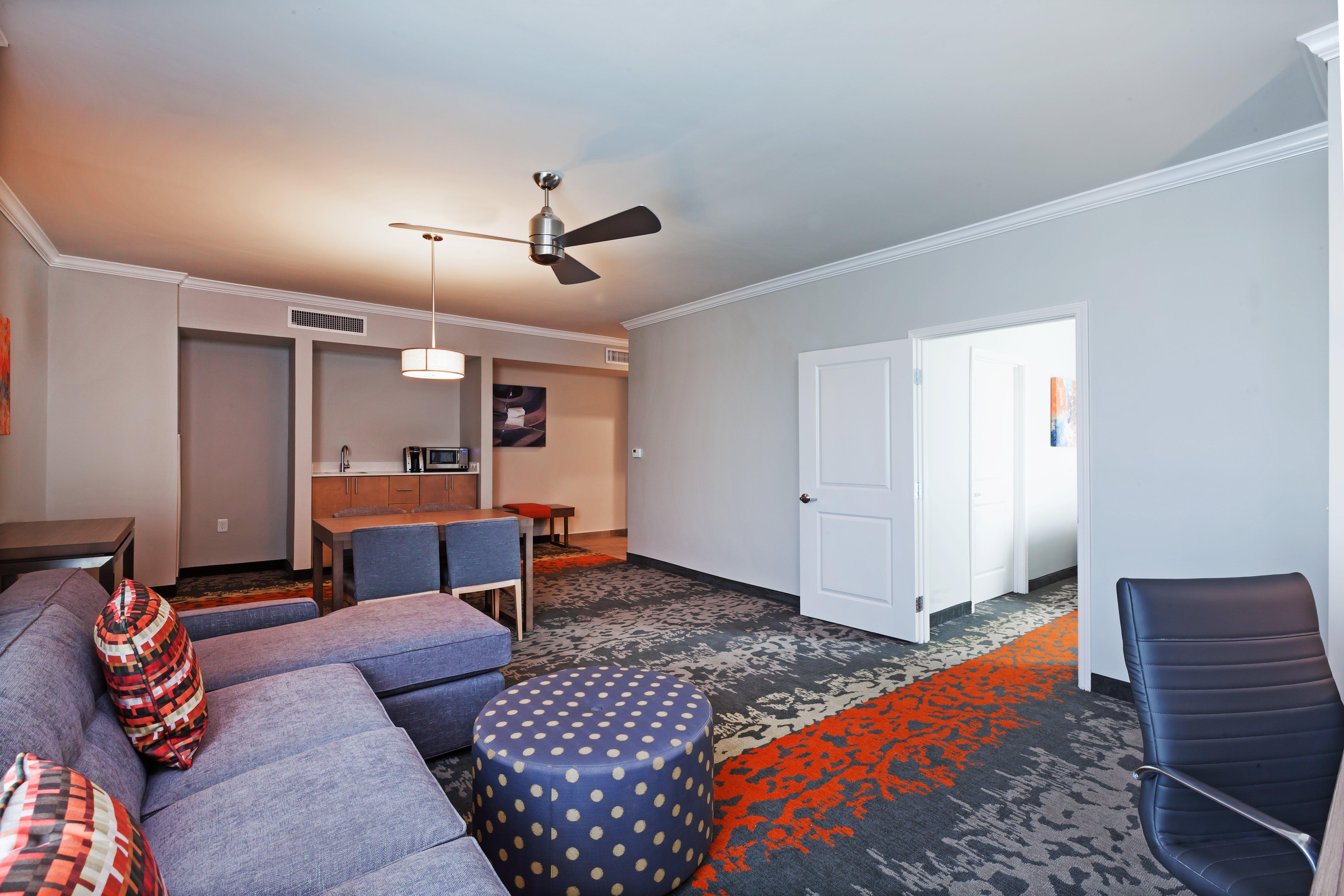 האמבל Holiday Inn Houston Ne-Bush Airport Area, An Ihg Hotel מראה חיצוני תמונה